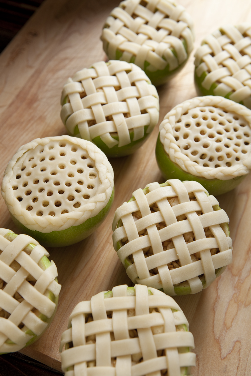 Petite apple pies